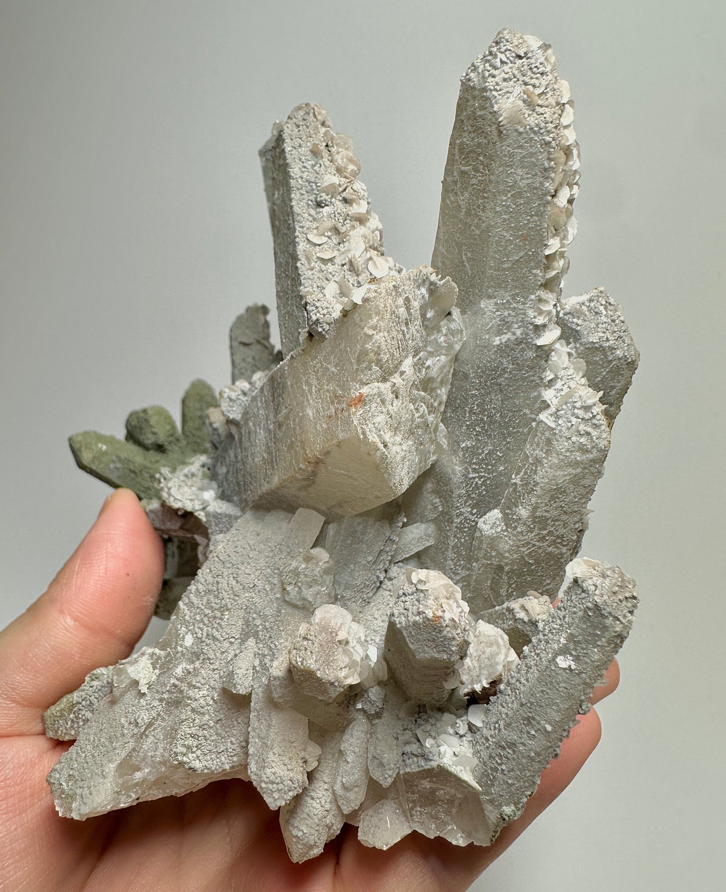 Inner Mongolia High-Temperature Quartz Cluster with Calcite & Chlorite｜Rare Chinese Mineral Specimen