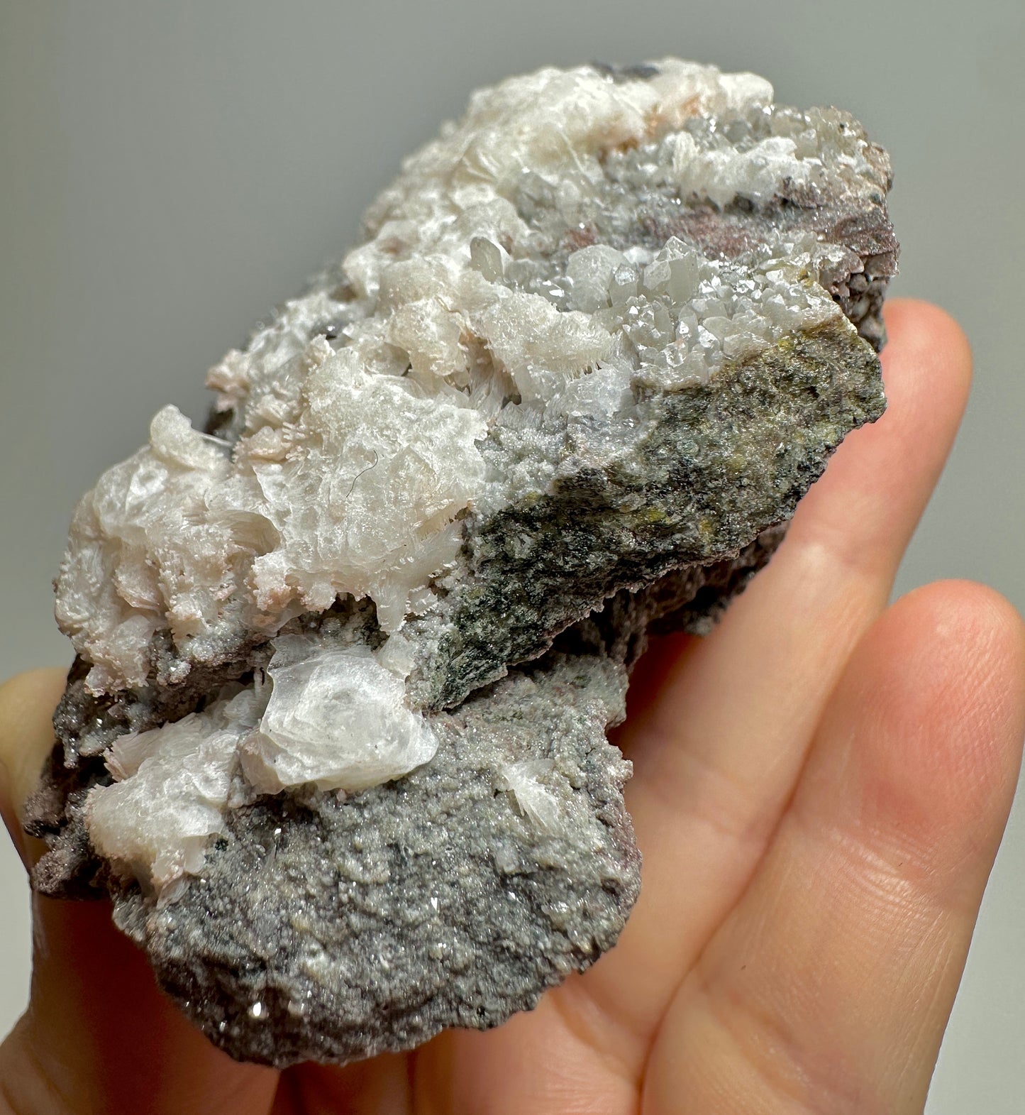 Rare Calcite Crystal Cluster from Inner Mongolia with Hematite, Specularite and Chlorite – Natural Chinese Mineral Specimen for Collectors