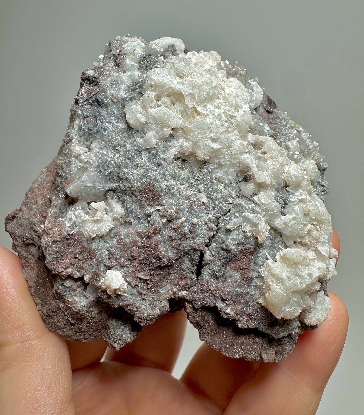 Rare Calcite Crystal Cluster from Inner Mongolia with Hematite, Specularite and Chlorite – Natural Chinese Mineral Specimen for Collectors