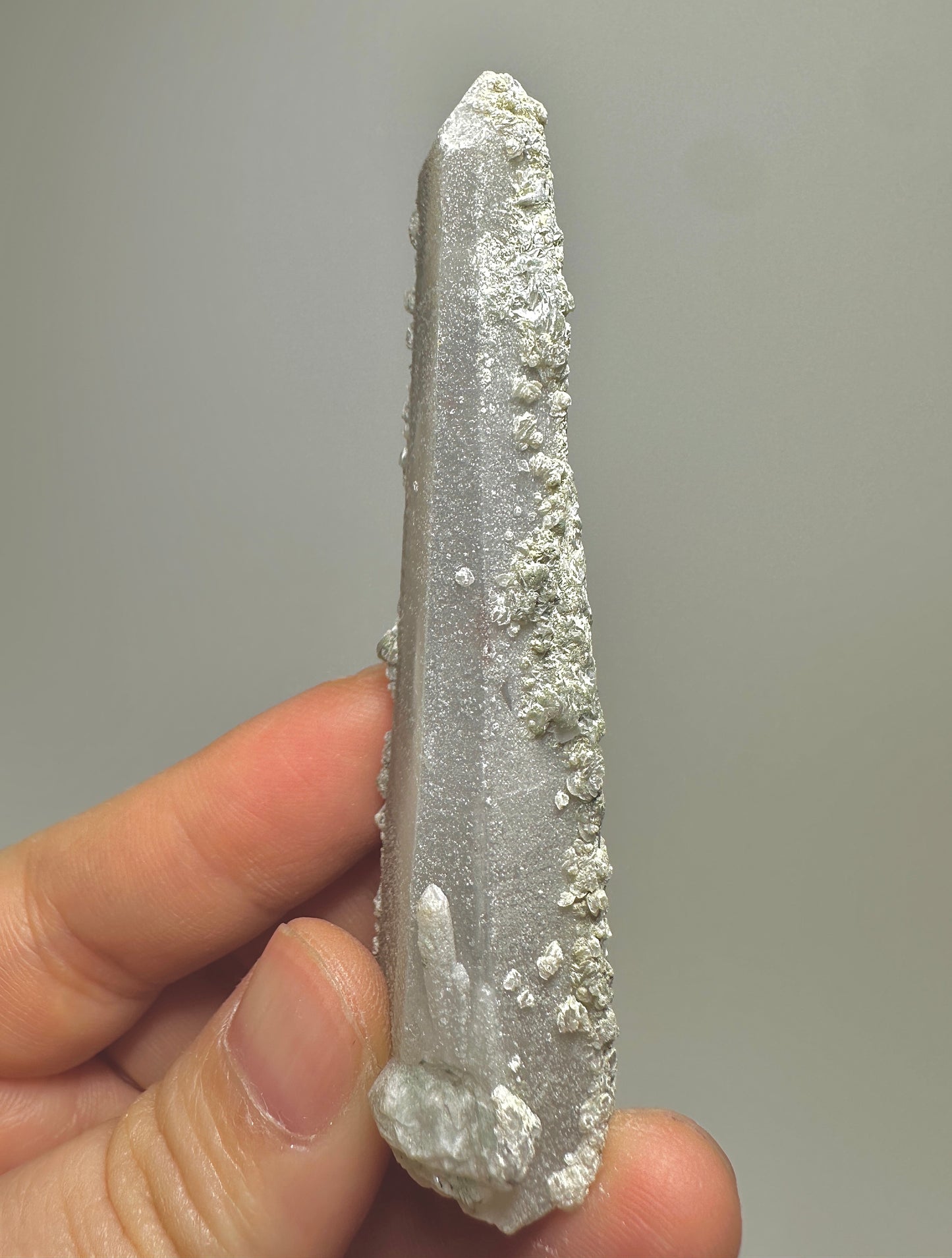 Rare High Temperature Quartz Single Crystal from Inner Mongolia with Petal Calcite – Natural Chinese Mineral Specimen for Collectors and Display