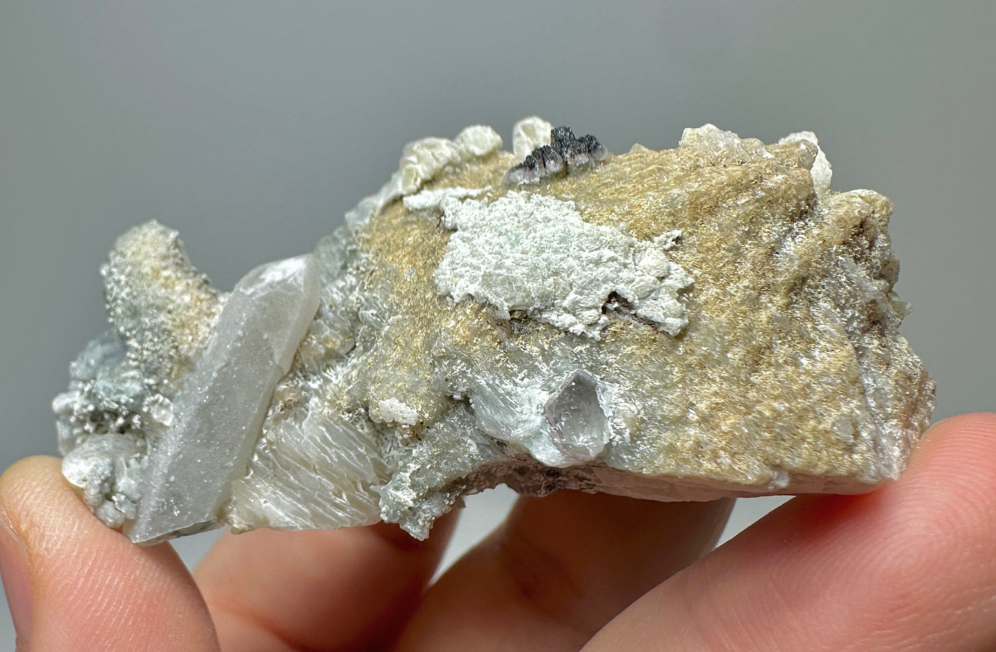 Inner Mongolia High Temperature Quartz Crystal with Chlorite-Calcite – Rare Natural Chinese Mineral Specimen for Collectors and Display
