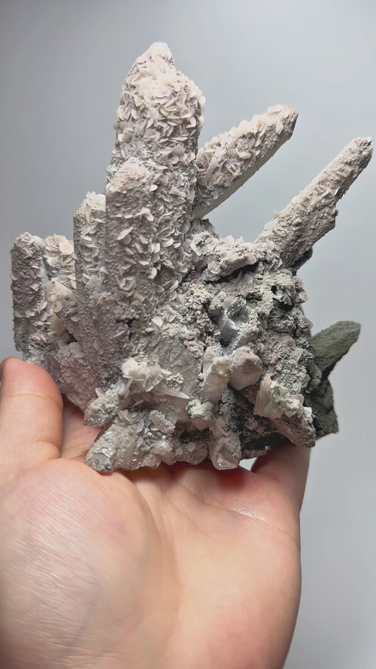 Inner Mongolia High-Temperature Quartz Cluster with Calcite & Chlorite｜Rare Chinese Mineral Specimen